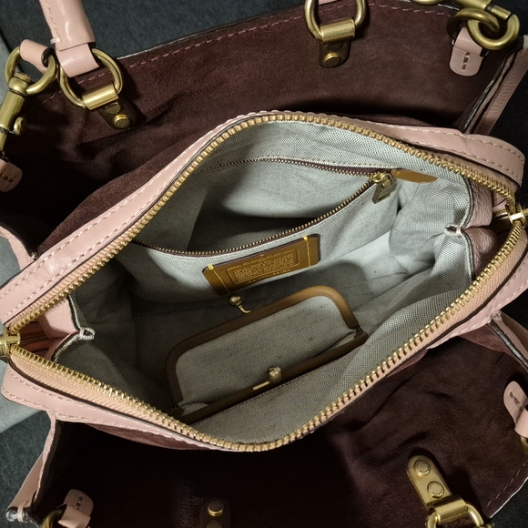 Coach RARE Rogue 30 - Picture 9 of 11